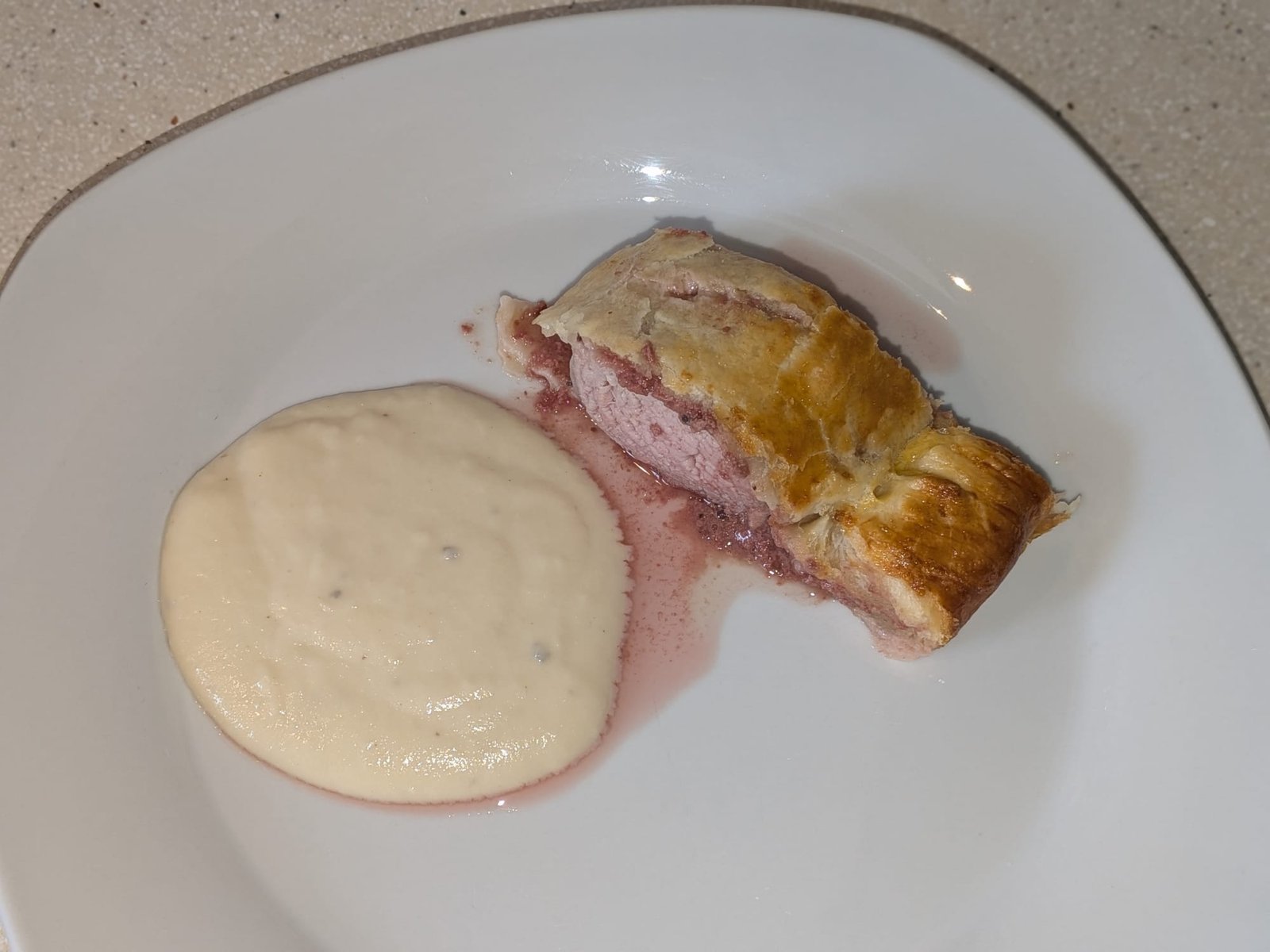 solomillo de cerdo con hojaldre